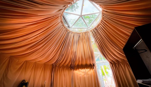 Comfort Room, Pool View