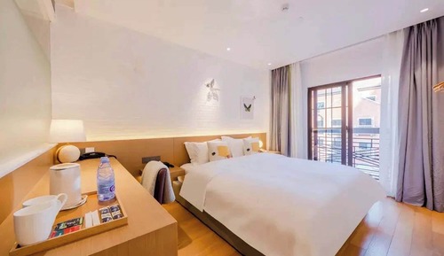Standard Double Room, City View