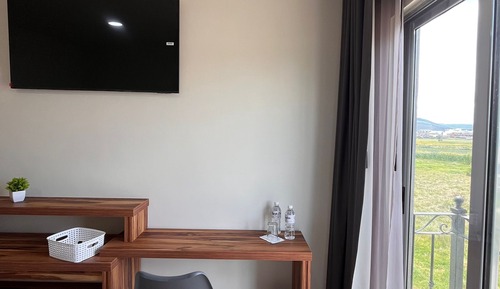 Deluxe Double or Twin Room, 1 King Bed