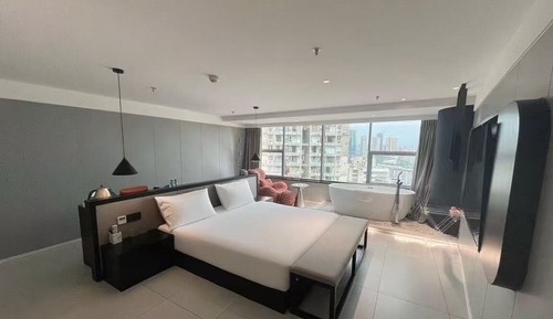 Luxury Single Room