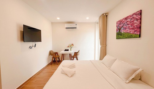 Superior Studio, Kitchen, City View