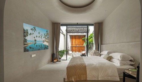 Deluxe Double Room, Courtyard View
