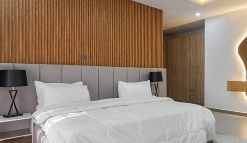 Habitación económica, balcón, vistas a la ciudad
