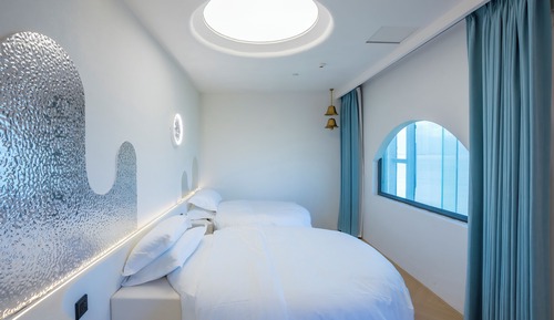 Habitación económica con 1 cama doble o 2 individuales, vistas al mar