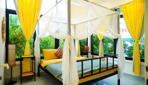 Apartamento de lujo, patio, vistas al jardín