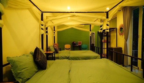 Habitación cuádruple familiar, patio, vistas al lago