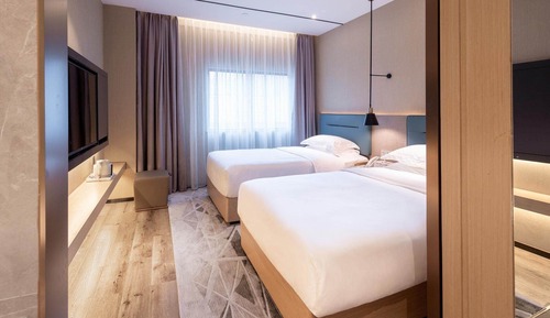 Habitación clásica con 2 camas individuales, vistas a la ciudad