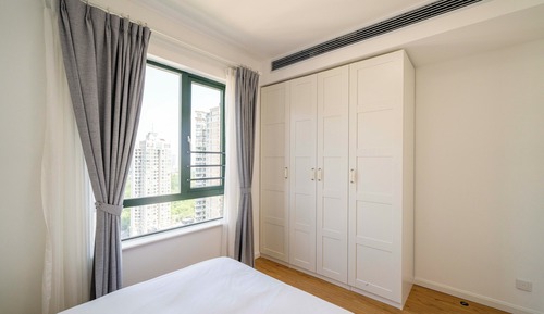 Apartamento superior, 4 habitaciones, balcón, vistas a la ciudad