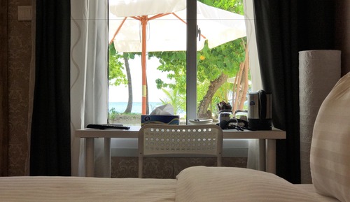 Habitación económica doble, 1 cama de matrimonio grande, vistas al mar, frente a la playa