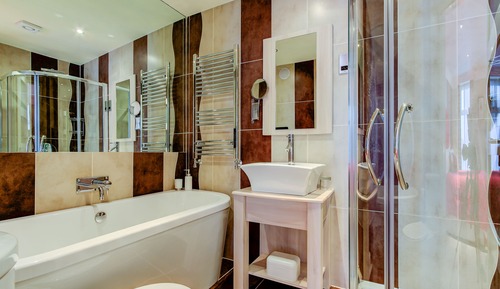Habitación doble, baño privado