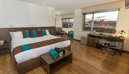 Habitación individual estándar, 1 cama de matrimonio, baño privado, vistas a la ciudad