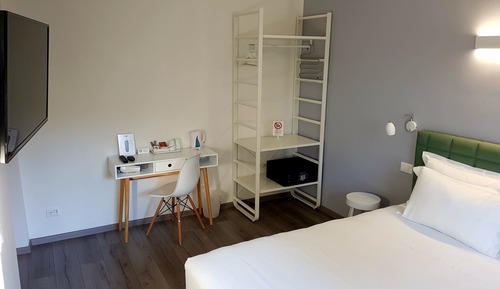 Habitación superior con 1 cama doble o 2 individuales, 1 habitación, baño privado