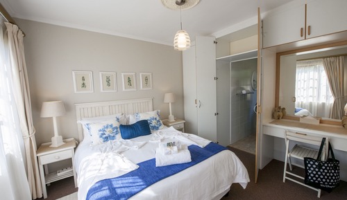Casa de campo (Finch cottage + self catering)