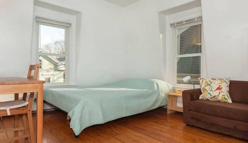 Apartamento, 2 habitaciones, cocina, en esquina