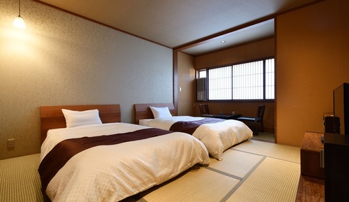 Habitación básica con 2 camas individuales, fumadores (Unchangeable to Non Smoking Room)