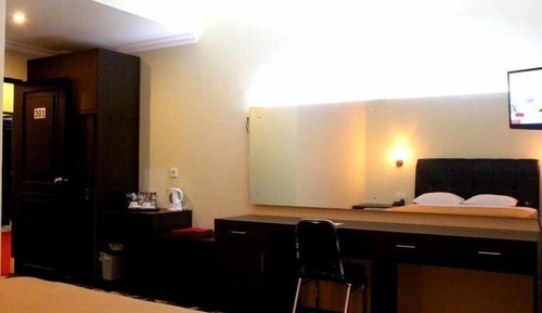 Deluxe Room Twin