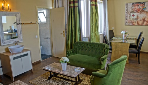 Estudio (With Window)