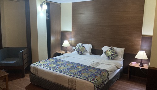 Habitación ejecutiva, 1 cama de matrimonio grande, no fumadores, balcón