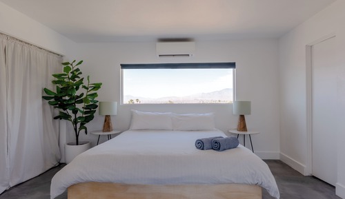 Estudio estándar, 1 cama de matrimonio grande, cocina, vistas a la piscina