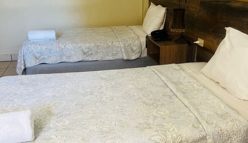 Habitación estándar con 2 camas individuales