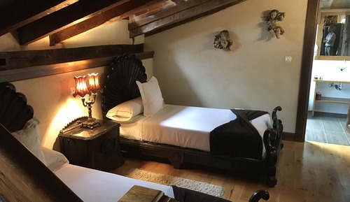 Suite de lujo, bañera de hidromasaje