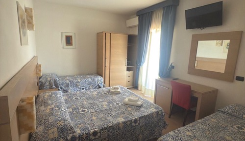 Habitación cuádruple Confort