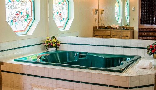Suite, 1 cama de matrimonio grande, bañera de hidromasaje