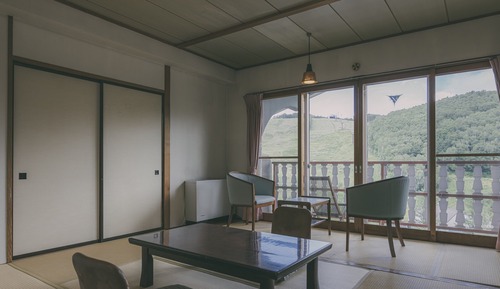 Habitación superior, no fumadores, vistas a la montaña (Japanese Western Style)