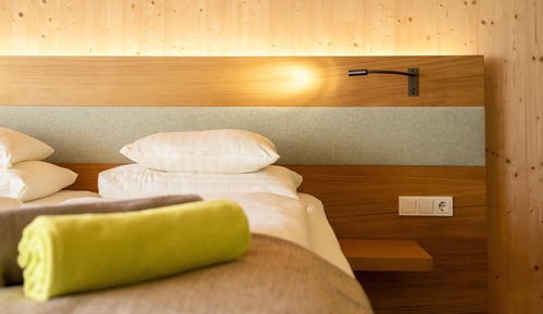 Habitación superior con 2 camas individuales (Baumkronenzimmer)