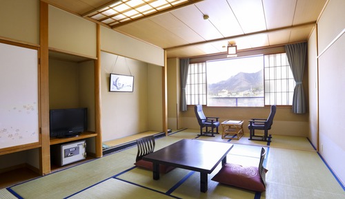 Habitación superior, baño privado, vistas a la montaña (Japanese-Style)