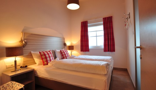Ático superior, 3 habitaciones, balcón, vistas a la montaña (Excl. 215 EUR cleaning fee)
