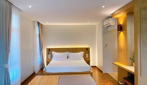 Sirarun Jacuzzi Pool Villa