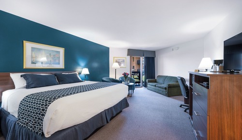 Habitación estándar, 1 cama de matrimonio grande con sofá cama, vistas al puerto