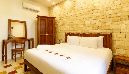 Habitación de lujo, 1 cama de matrimonio grande, no fumadores, vistas a la piscina