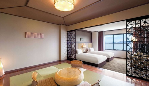 Suite estándar, 2 camas individuales, vistas al lago
