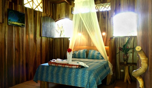 2 Bedrooms Bungalow