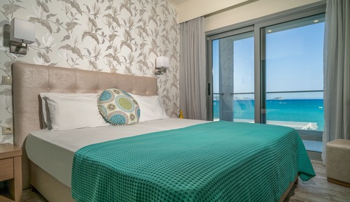 Habitación con 1 cama doble o 2 individuales, 1 cama doble o 2 individuales, balcón, vistas al mar