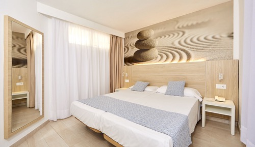 Apartamento estándar, 1 habitación, balcón, vistas a la ciudad