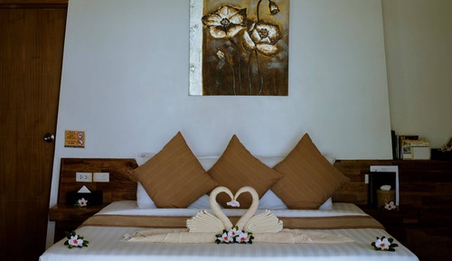 Bungalow (Beach View)