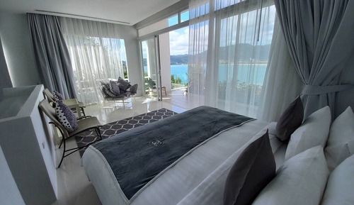 Villa, 5 habitaciones, piscina privada (Jane Eyes)