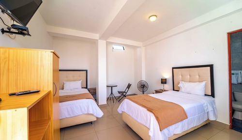 Habitación con 2 camas individuales