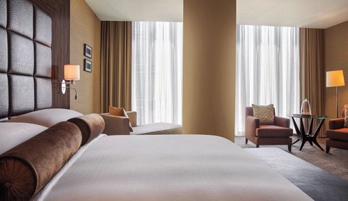 Suite, Acceso al salón del club (Spacious)