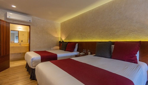 Suite estudio superior, 2 camas de matrimonio
