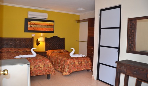 Habitación triple clásica, varias camas