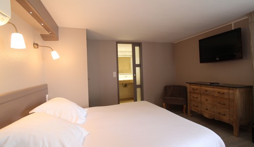 Habitación triple clásica, baño privado