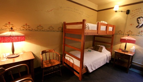 Habitación (1 Bunk Bed, Common Bath)