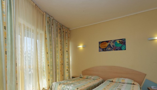 Suite, balcón
