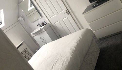 Habitación doble, baño privado