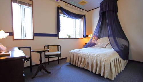 Habitación doble, fumadores (Canopy)