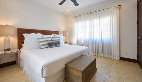 Apartamento Deluxe, 1 cama de matrimonio grande con sofá cama (28 Plaza Carlota | 1 BR | 1 BA)